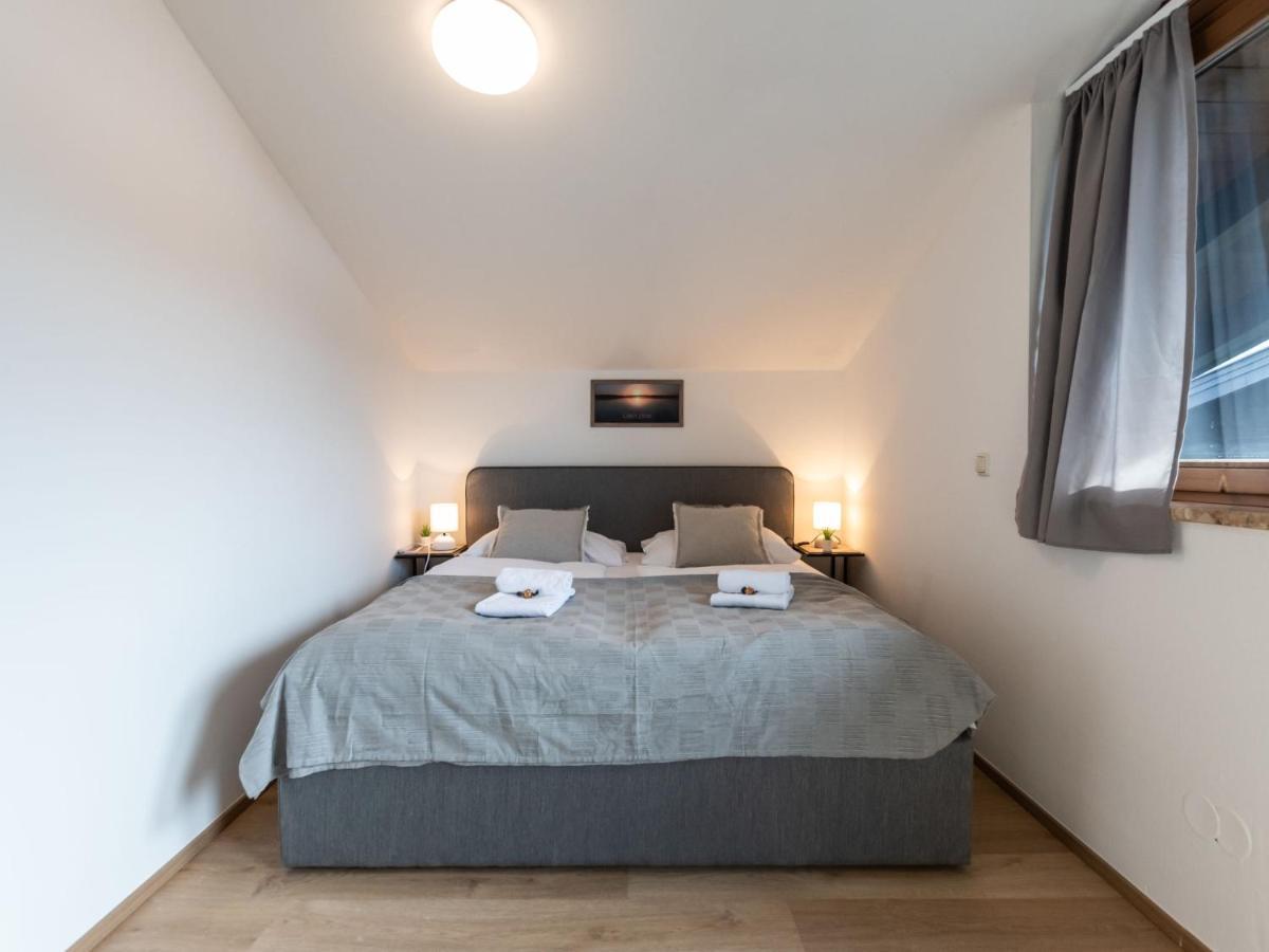 Apartment Alpenchalets - Zse203 By Interhome เซลล์อัมเซ ภายนอก รูปภาพ